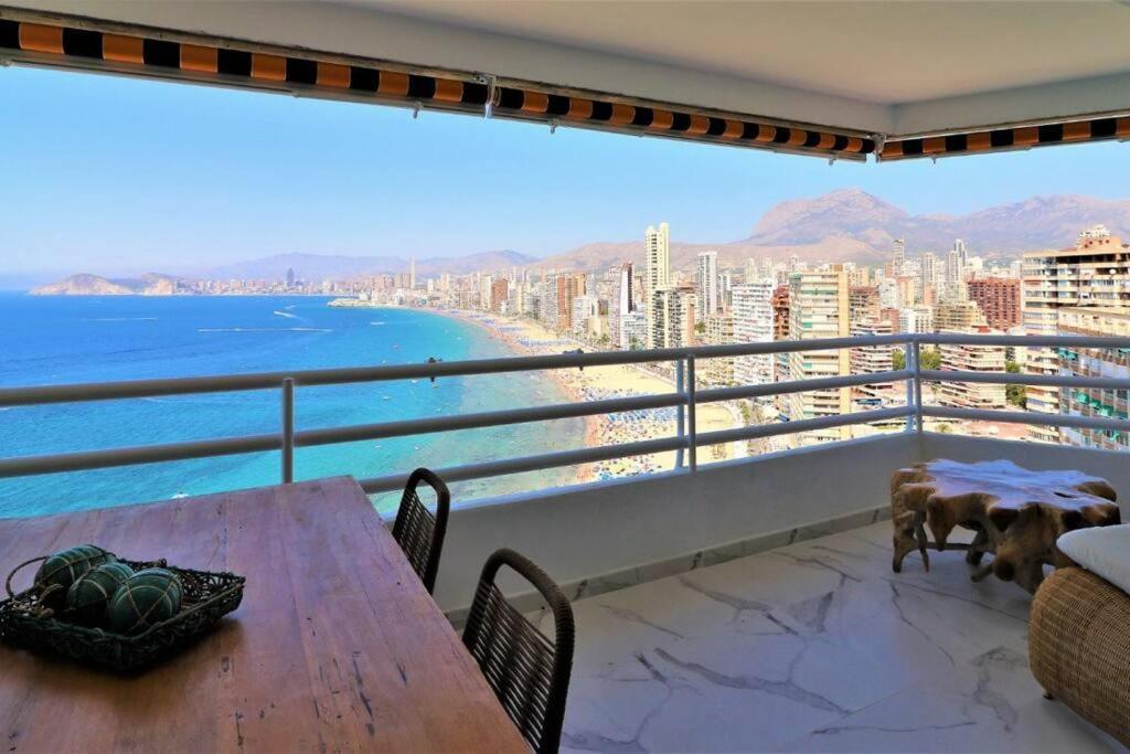 Luxurious 2-Bedroom Apt With Stunning Views, 1St Line On Levante Beach, Бенидорм Экстерьер фото
